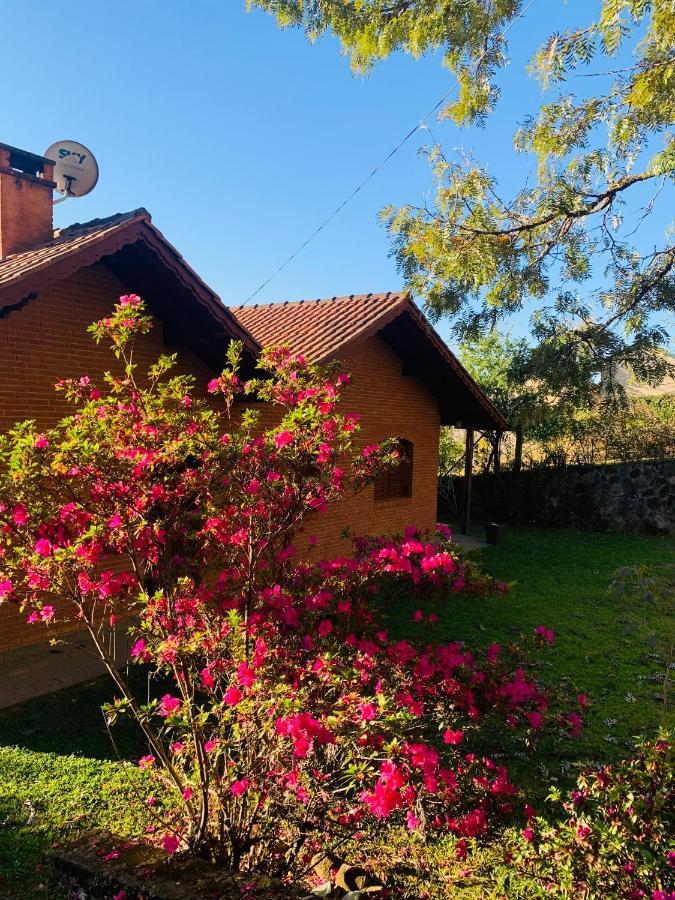 Casa Das Glicinias Perto Do Centro Villa Monte Verde  Eksteriør billede