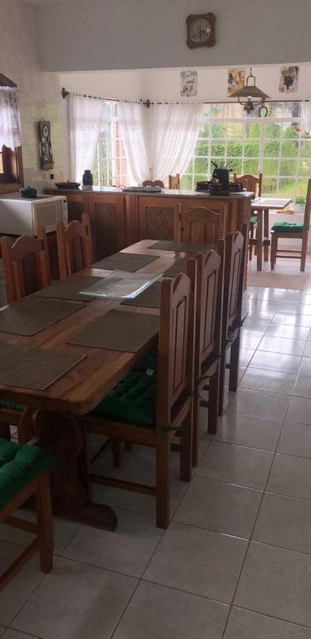Casa Das Glicinias Perto Do Centro Villa Monte Verde  Eksteriør billede