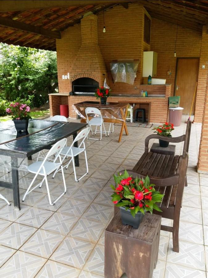 Casa Das Glicinias Perto Do Centro Villa Monte Verde  Eksteriør billede