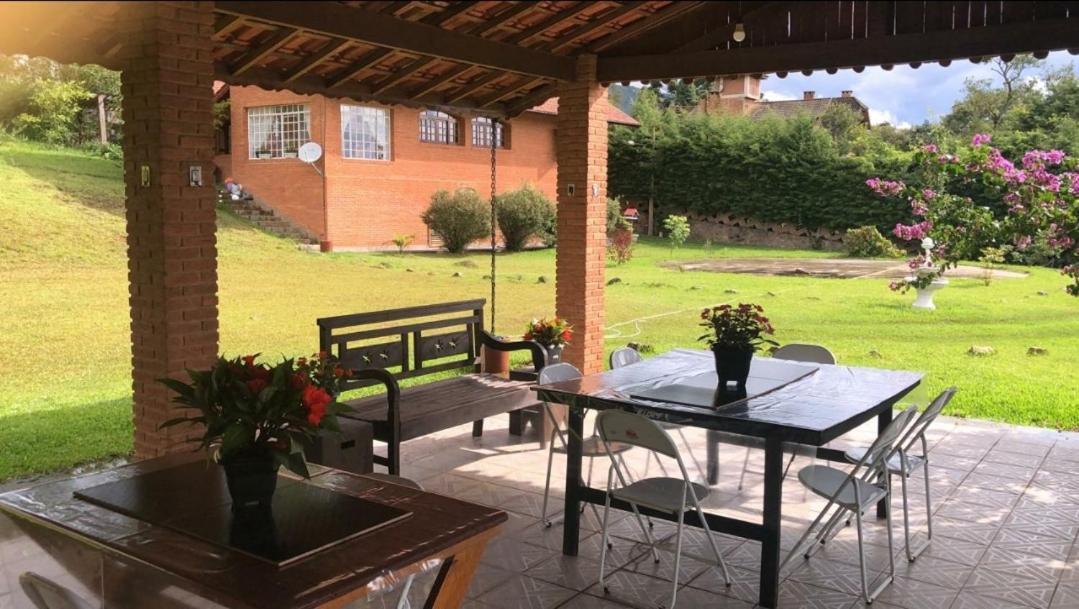 Casa Das Glicinias Perto Do Centro Villa Monte Verde  Eksteriør billede