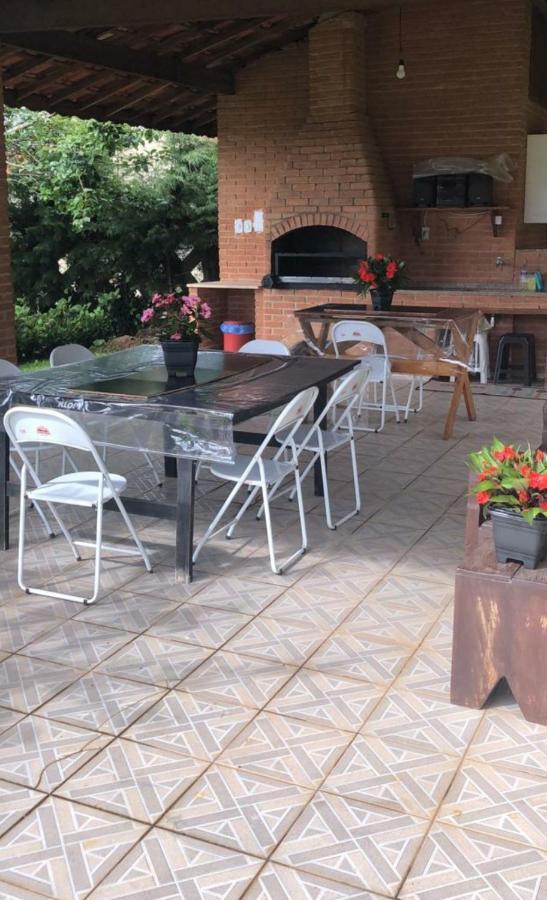 Casa Das Glicinias Perto Do Centro Villa Monte Verde  Eksteriør billede