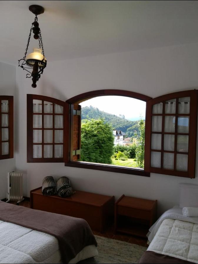 Casa Das Glicinias Perto Do Centro Villa Monte Verde  Eksteriør billede