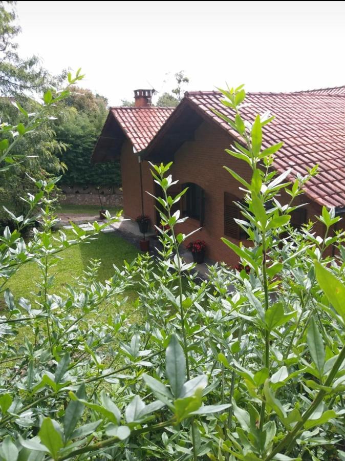 Casa Das Glicinias Perto Do Centro Villa Monte Verde  Eksteriør billede