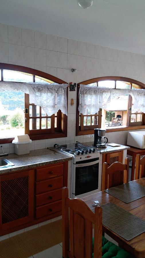 Casa Das Glicinias Perto Do Centro Villa Monte Verde  Eksteriør billede