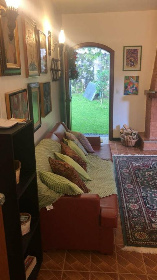 Casa Das Glicinias Perto Do Centro Villa Monte Verde  Eksteriør billede