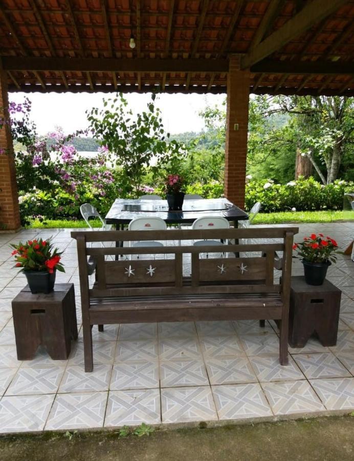 Casa Das Glicinias Perto Do Centro Villa Monte Verde  Eksteriør billede
