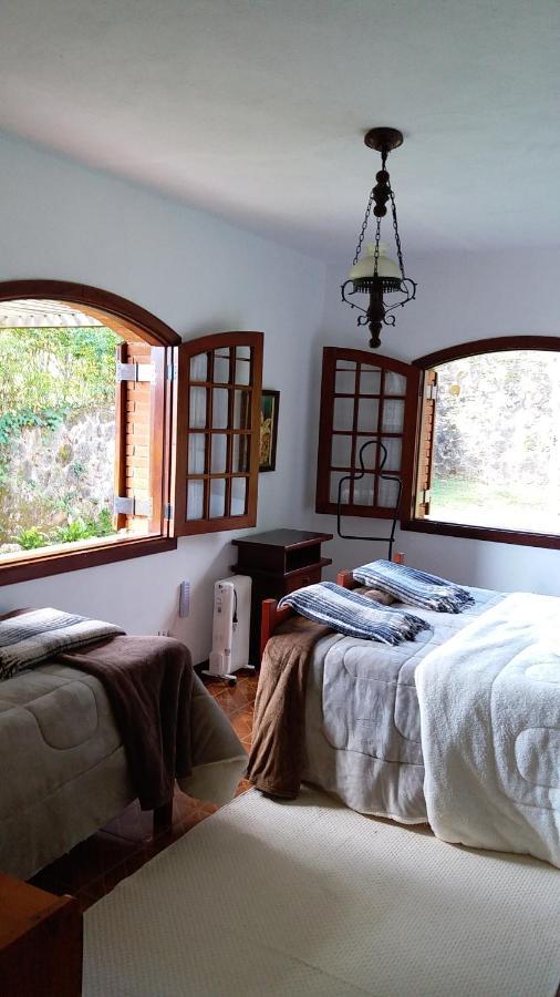 Casa Das Glicinias Perto Do Centro Villa Monte Verde  Eksteriør billede