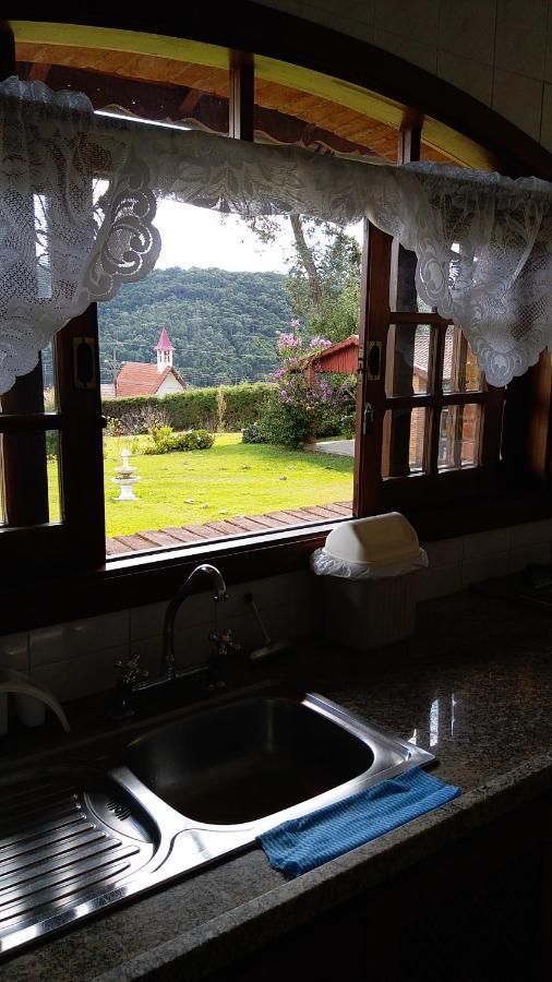 Casa Das Glicinias Perto Do Centro Villa Monte Verde  Eksteriør billede