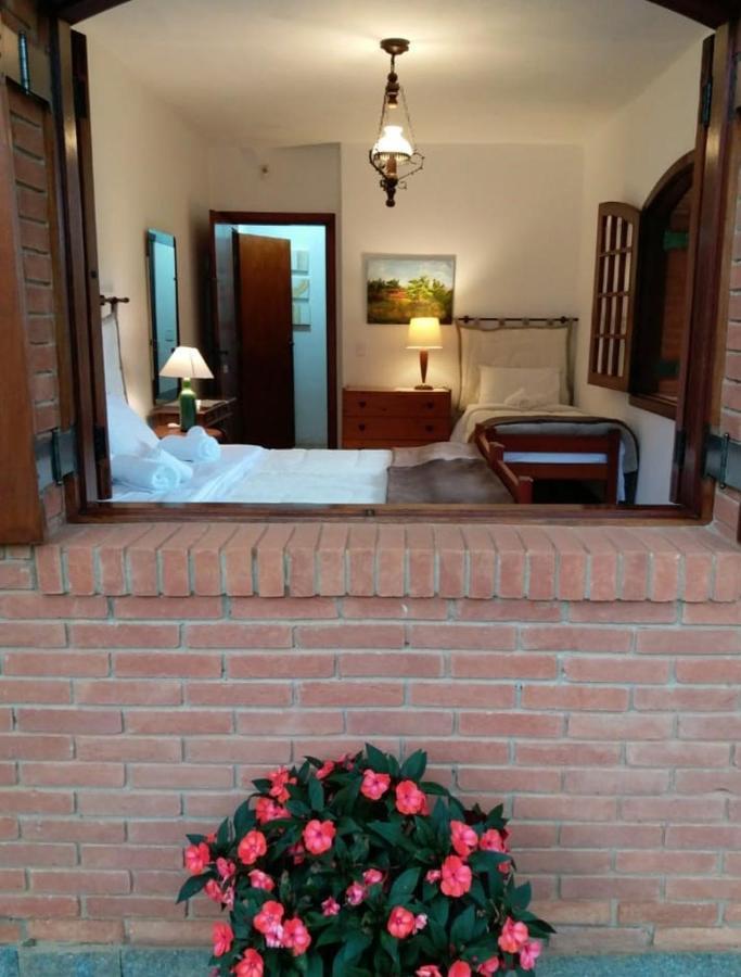 Casa Das Glicinias Perto Do Centro Villa Monte Verde  Eksteriør billede